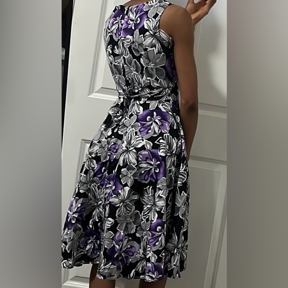 Acevog Purple and White Sleeveless A-Line Midi Dress - Picture 2 of 6